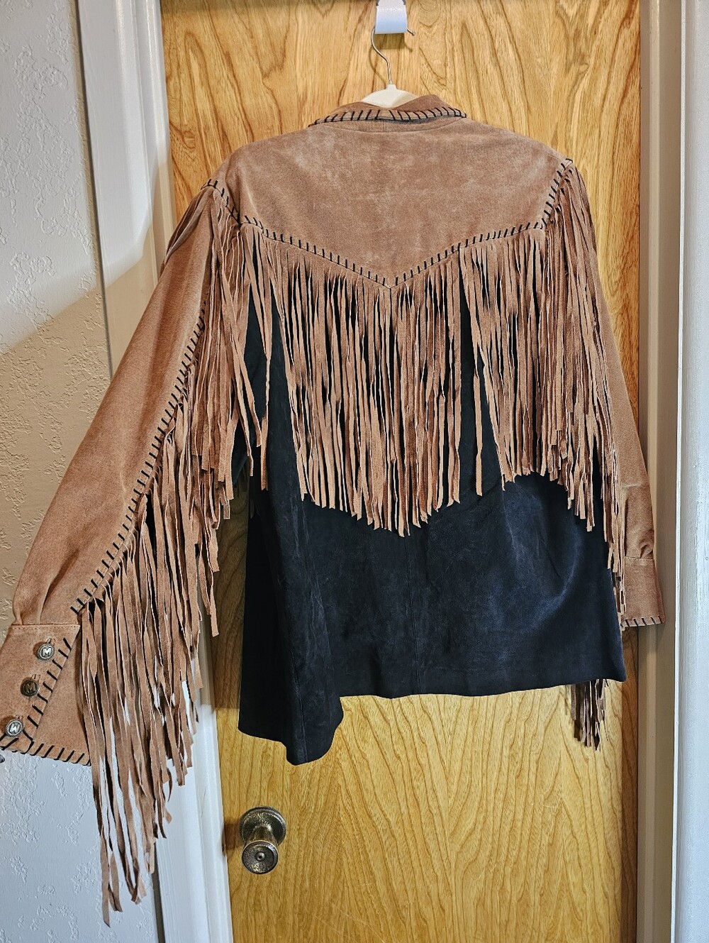 Bob Mackie Wearable Art Women's Brown Suede Fringe Jacket - NWT!! - Picture 4 of 4